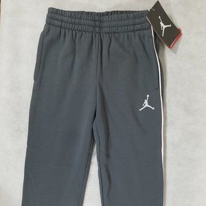 Nike Boys Size 5 Air Jordan Therma-Fit Athletic Pant Sweatpants Gray NWT